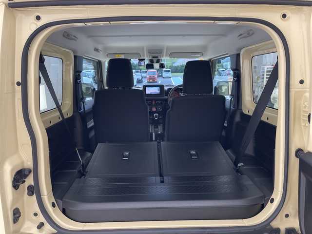 スズキ ジムニー XC 愛知県 2023(令5)年 2.9万km シフォンアイボリーM 7インチSDナビ（あり）/クルーズコントロール/シートヒーター/バックカメラ/純正アルミホイール/LEDヘッドライト/レーンキープアシスト/ダウンヒルアシストコントロール/オートマチックハイビーム/ドライブレコーダー/ETC/衝突被害軽減ブレーキ/ワンセグTV/CD DVD/ステアリングスイッチ/スマートキー/プッシュスタート