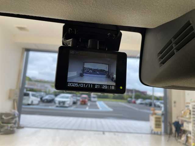 スズキ ジムニー XC 愛知県 2023(令5)年 2.9万km シフォンアイボリーM 7インチSDナビ（あり）/クルーズコントロール/シートヒーター/バックカメラ/純正アルミホイール/LEDヘッドライト/レーンキープアシスト/ダウンヒルアシストコントロール/オートマチックハイビーム/ドライブレコーダー/ETC/衝突被害軽減ブレーキ/ワンセグTV/CD DVD/ステアリングスイッチ/スマートキー/プッシュスタート
