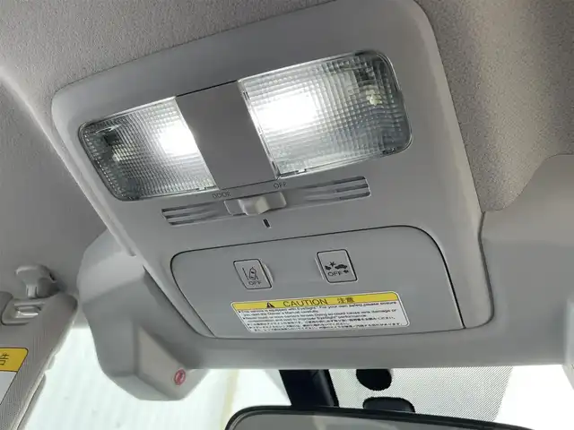 スバル フォレスター 2．0i－L アイサイト 佐賀県 2012(平24)年 13万km サテンホワイトパール 社外SDナビゲーション/・フルセグTV/AM/FM/CD/DVD/SD/バックカメラ/ビルトインETC/ASSURA GPSレーダー探知機/パワーバックドア/レザー調シートカバー/DN席パワーシート/シートヒーター/パドルシフト/革巻きステアリング/純正18インチアルミホイール/純正キセノンヘッドライト/純正フォグランプ/リヤフォグランプ/純正フロアマット/純正ドアバイザ―/新車保証書/取扱説明書/スペアキー１本/全車速追従機能付クルーズコントロール/車線逸脱警報/衝突軽減ブレーキ