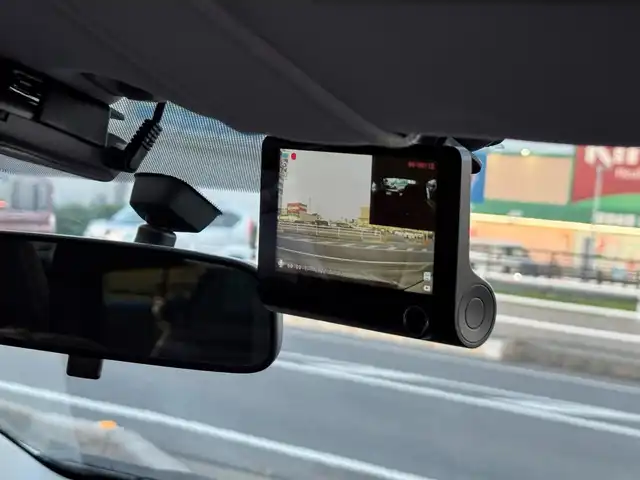 スバル インプレッサ スポーツ 1．6i－S 滋賀県 2015(平27)年 3.3万km アイスシルバーメタリック ワンオーナー/ケンウッドCDオーディオ/　CD USB ラジオ/ドライブレコーダー/ビルトインETC/パドルシフト/純正フロアマット/純正ドアバイザー/スペアキー/