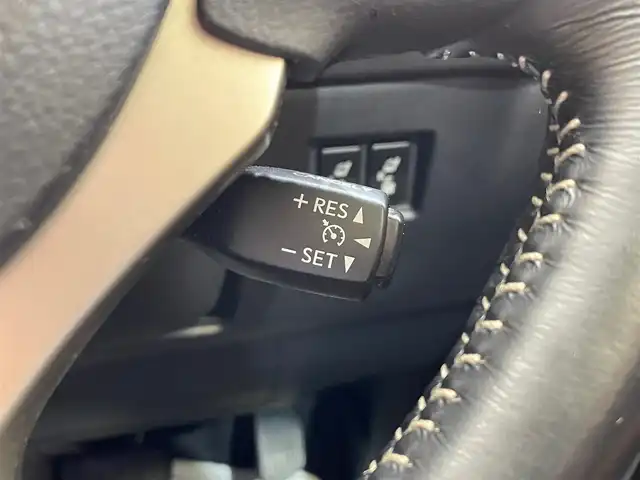 レクサス ＮＸ 300h バージョンL 岩手県 2015(平27)年 9.2万km ソニックチタニウム ワンオーナー/４WD/三眼フルLEDヘッドランプ/ムーンルーフ/本革シート/マークレビンソンプレミアムサラウンドサウンドシステム/パワーバックドア/電動格納・リクライニングリヤシート/クルーズコントロール/クリアランスソナー/オートブレーキホールド/パドルシフト/パワーシート/シートヒーター/シートベンチレーション/ステアリングヒーター/AC100V100Wアクセサリーコンセント/純正ナビ/フルセグTV/TVキャンセラー/Blu-rayDisc再生機能/ETC2.0/ドライブレコーダー/バックカメラ・サイドカメラ/純正18インチアルミホイール