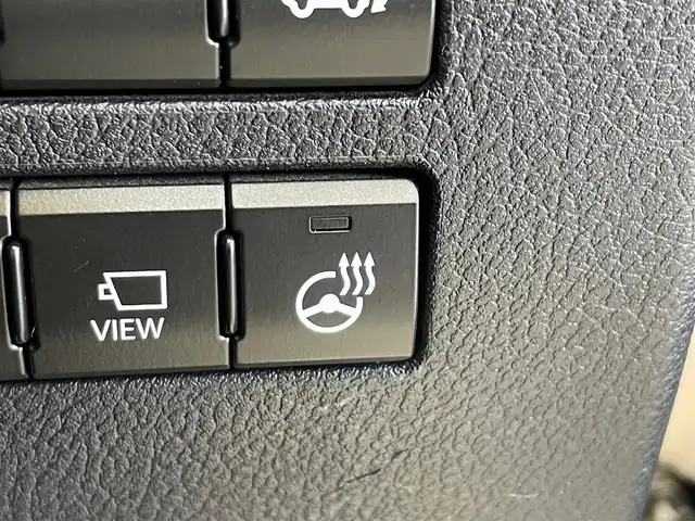 レクサス ＮＸ 300h バージョンL 岩手県 2015(平27)年 9.2万km ソニックチタニウム ワンオーナー/４WD/三眼フルLEDヘッドランプ/ムーンルーフ/本革シート/マークレビンソンプレミアムサラウンドサウンドシステム/パワーバックドア/電動格納・リクライニングリヤシート/クルーズコントロール/クリアランスソナー/オートブレーキホールド/パドルシフト/パワーシート/シートヒーター/シートベンチレーション/ステアリングヒーター/AC100V100Wアクセサリーコンセント/純正ナビ/フルセグTV/TVキャンセラー/Blu-rayDisc再生機能/ETC2.0/ドライブレコーダー/バックカメラ・サイドカメラ/純正18インチアルミホイール