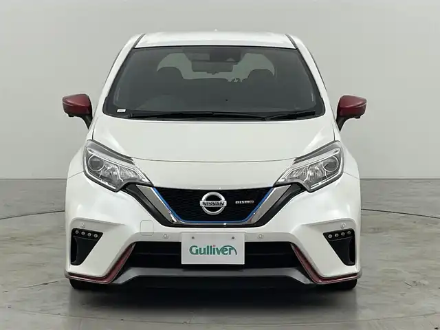 日産 ノート e－パワー ニスモ 福岡県 2019(令1)年 4万km ブリリアントホワイトパール 純正ナビ　/アラウンドビューモニター　/デジタルルームミラー　/ＥＴＣ　/前方ドライブレコーダー　/インテリジェントクルーズコントロール　/エマージェンシーブレーキ　/レーンキープ　/純正ＮＩＳＭＯ１６インチＡＷ