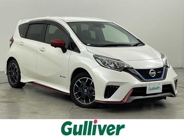 日産 ノート e－パワー ニスモ 福岡県 2019(令1)年 4万km ブリリアントホワイトパール 純正ナビ　/アラウンドビューモニター　/デジタルルームミラー　/ＥＴＣ　/前方ドライブレコーダー　/インテリジェントクルーズコントロール　/エマージェンシーブレーキ　/レーンキープ　/純正ＮＩＳＭＯ１６インチＡＷ
