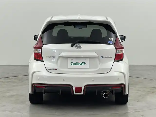 日産 ノート e－パワー ニスモ 福岡県 2019(令1)年 4万km ブリリアントホワイトパール 純正ナビ　/アラウンドビューモニター　/デジタルルームミラー　/ＥＴＣ　/前方ドライブレコーダー　/インテリジェントクルーズコントロール　/エマージェンシーブレーキ　/レーンキープ　/純正ＮＩＳＭＯ１６インチＡＷ