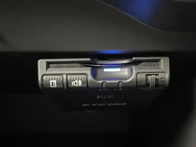 日産 ノート e－パワー ニスモ 福岡県 2019(令1)年 4万km ブリリアントホワイトパール 純正ナビ　/アラウンドビューモニター　/デジタルルームミラー　/ＥＴＣ　/前方ドライブレコーダー　/インテリジェントクルーズコントロール　/エマージェンシーブレーキ　/レーンキープ　/純正ＮＩＳＭＯ１６インチＡＷ