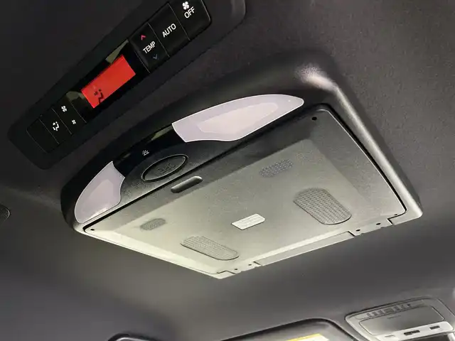 トヨタ ヴォクシー ハイブリッド ZS 煌 鹿児島県 2018(平30)年 5.7万km ホワイトパールクリスタルシャイン Toyota Safety Sense/・プリクラッシュセーフティ/・レーンディパーチャーアラート/・オートハイビーム/クルーズコントロール/両側パワースライドドア/純正9型ナビ/（フルセグV/DVD/CD/Bluetooth）/バックカメラ/革巻きステアリング/ステアリングスイッチ/前席シートヒーター/ETC/LEDヘッドライト/ウインカーミラー/純正16インチアルミホイル/スマートキー/保証書/取扱説明書