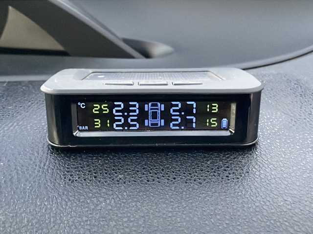 トヨタ プリウス A ツーリングセレクション 山梨県 2019(平31)年 4.1万km ホワイトパールクリスタルシャイン トヨタセーフティセンス/　・レーンディパーチャーアラート/　・レーダークルーズコントロール/　・オートマチックハイビーム/　・プリクラッシュセーフティシステム/　・クリアランスソナー/　・パーキングサポートブレーキ/　・ブラインドスポットモニター/　・リアクロストラフィックアラート/TRDエアロ/　(フロント、サイド、リア)/純正SDナビ/　(CD/DVD/SD/USB/BT/フルセグ)/バックカメラ/LEDオートライト/LEDフォグランプ/シートヒーター/純正17インチアルミホイール/スマートキー/ビルトインETC2.0