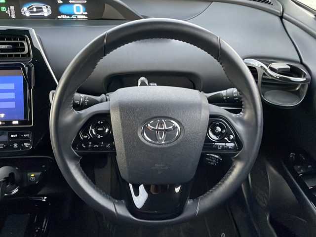 トヨタ プリウス A ツーリングセレクション 山梨県 2019(平31)年 4.1万km ホワイトパールクリスタルシャイン トヨタセーフティセンス/　・レーンディパーチャーアラート/　・レーダークルーズコントロール/　・オートマチックハイビーム/　・プリクラッシュセーフティシステム/　・クリアランスソナー/　・パーキングサポートブレーキ/　・ブラインドスポットモニター/　・リアクロストラフィックアラート/TRDエアロ/　(フロント、サイド、リア)/純正SDナビ/　(CD/DVD/SD/USB/BT/フルセグ)/バックカメラ/LEDオートライト/LEDフォグランプ/シートヒーター/純正17インチアルミホイール/スマートキー/ビルトインETC2.0