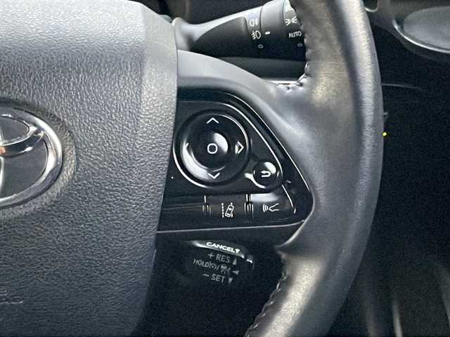 トヨタ プリウス A ツーリングセレクション 山梨県 2019(平31)年 4.1万km ホワイトパールクリスタルシャイン トヨタセーフティセンス/　・レーンディパーチャーアラート/　・レーダークルーズコントロール/　・オートマチックハイビーム/　・プリクラッシュセーフティシステム/　・クリアランスソナー/　・パーキングサポートブレーキ/　・ブラインドスポットモニター/　・リアクロストラフィックアラート/TRDエアロ/　(フロント、サイド、リア)/純正SDナビ/　(CD/DVD/SD/USB/BT/フルセグ)/バックカメラ/LEDオートライト/LEDフォグランプ/シートヒーター/純正17インチアルミホイール/スマートキー/ビルトインETC2.0