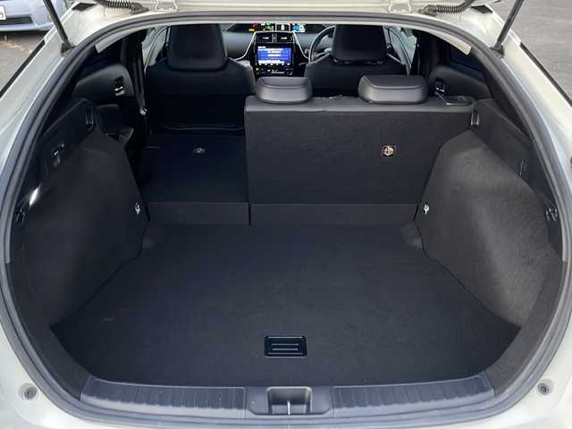 トヨタ プリウス A ツーリングセレクション 山梨県 2019(平31)年 4.1万km ホワイトパールクリスタルシャイン トヨタセーフティセンス/　・レーンディパーチャーアラート/　・レーダークルーズコントロール/　・オートマチックハイビーム/　・プリクラッシュセーフティシステム/　・クリアランスソナー/　・パーキングサポートブレーキ/　・ブラインドスポットモニター/　・リアクロストラフィックアラート/TRDエアロ/　(フロント、サイド、リア)/純正SDナビ/　(CD/DVD/SD/USB/BT/フルセグ)/バックカメラ/LEDオートライト/LEDフォグランプ/シートヒーター/純正17インチアルミホイール/スマートキー/ビルトインETC2.0