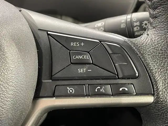 日産 セレナ ハイウェイスター V 愛知県 2020(令2)年 7.4万km ブリリアントホワイトパール 2トーン 純正10インチナビ/フリップダウンモニター/フロントエアロ/衝突軽減ブレーキ/両側電動スライドドア/アラウンドビューモニター/ビルトインETC/LEDヘッドライト/クルーズコントロール/ドライブレコーダー/ブラインドスポットモニター/フルセグTV/Bluetooth/コーナーセンサー/レーンキープアシスト/HDMI接続/プッシュスタート/USB接続/スマートキー/CD/DVD再生/アイドリングストップ/ミュージックサーバー/ミュージックプレイヤー接続/純正フロアマット/純正アルミホイール/オートライト/防水シート/禁煙車/後期モデル/2トーンカラー/ウィンカーミラー/電動格納ミラー/フォグランプ/Wエアコン/3列シート/ハンズフリーパワースライドドア/横滑り防止装置