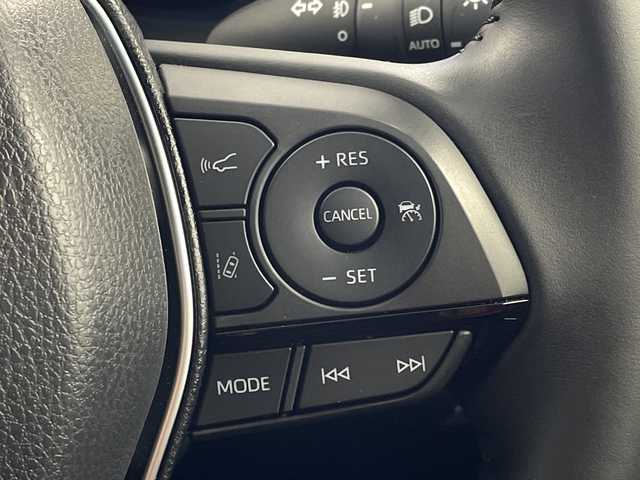 トヨタ ハリアー G 岐阜県 2025(令7)年 0.6万km プラチナホワイトパールマイカ 12.3インチ純正ディスプレイオーディオ/ナビ/Bluetooth/USB/フルセグTV/バックモニター/トヨタセーフティセンス/パーキングサポートブレーキ/プリクラッシュセーフティシステム/レーントレーシングアシスト/レーダークルーズコントロール/オートマチックハイビーム/ブラインドスポットモニター/リヤクロストラフィックアラート/デジタルインナーミラー/パワーリアゲート/ドライブレコーダー/ETC/電動チルト＆テレスコピックステアリング/パワーシート/ハーフレザーシート/革巻きステアリング/ステアリングリモコン/オートLEDヘッドライト/フォグランプ/純正フロアマット/純正18インチアルミホイール