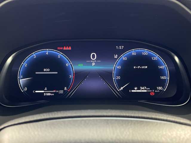 トヨタ ハリアー G 岐阜県 2025(令7)年 0.6万km プラチナホワイトパールマイカ 12.3インチ純正ディスプレイオーディオ/ナビ/Bluetooth/USB/フルセグTV/バックモニター/トヨタセーフティセンス/パーキングサポートブレーキ/プリクラッシュセーフティシステム/レーントレーシングアシスト/レーダークルーズコントロール/オートマチックハイビーム/ブラインドスポットモニター/リヤクロストラフィックアラート/デジタルインナーミラー/パワーリアゲート/ドライブレコーダー/ETC/電動チルト＆テレスコピックステアリング/パワーシート/ハーフレザーシート/革巻きステアリング/ステアリングリモコン/オートLEDヘッドライト/フォグランプ/純正フロアマット/純正18インチアルミホイール