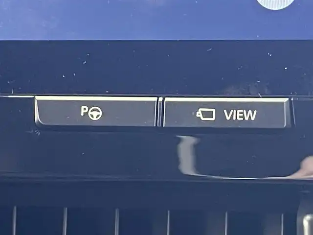 トヨタ アルファードハイブリット Z 愛知県 2024(令6)年 0.6万km プラチナホワイトパールマイカ 純正１４型DA　ムーンルーフ　HDMI　黒革　BSM　全方位カメラ　パーキングアシスト　追従クルコン　フルセグ　ETC２.0 ドラレコ　セーフティセンス　メモリーシート　パドルシフト　エアシート　禁煙　ステアリングヒーター　１５００W１００V充電　ワイヤレス充電　nanoe-X LEDオートライト　フォグランプ　純正フロアマット　USB　Bluetooth　コーナーセンサー　プッシュスタート　スマートキー　スペアタイヤ アドバンスドパーク