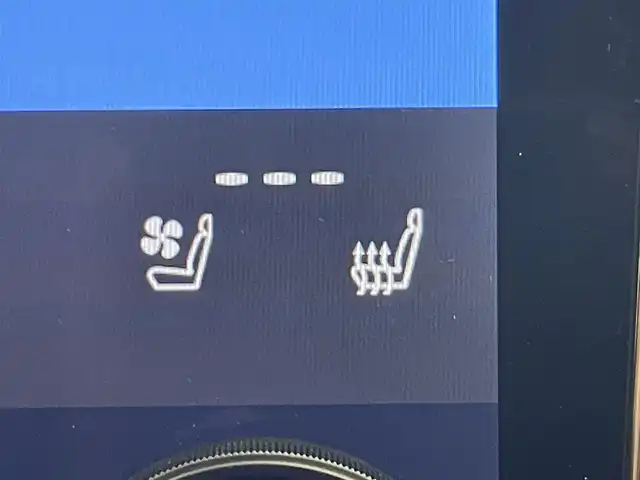 トヨタ アルファードハイブリット Z 愛知県 2024(令6)年 0.6万km プラチナホワイトパールマイカ 純正１４型DA　ムーンルーフ　HDMI　黒革　BSM　全方位カメラ　パーキングアシスト　追従クルコン　フルセグ　ETC２.0 ドラレコ　セーフティセンス　メモリーシート　パドルシフト　エアシート　禁煙　ステアリングヒーター　１５００W１００V充電　ワイヤレス充電　nanoe-X LEDオートライト　フォグランプ　純正フロアマット　USB　Bluetooth　コーナーセンサー　プッシュスタート　スマートキー　スペアタイヤ アドバンスドパーク