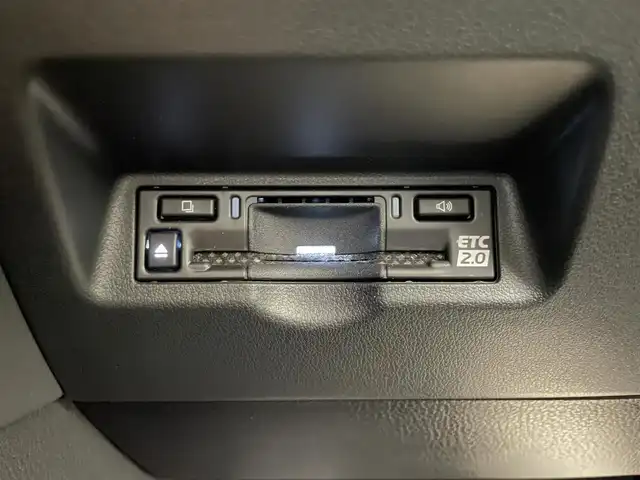 トヨタ アルファードハイブリット Z 愛知県 2024(令6)年 0.6万km プラチナホワイトパールマイカ 純正１４型DA　ムーンルーフ　HDMI　黒革　BSM　全方位カメラ　パーキングアシスト　追従クルコン　フルセグ　ETC２.0 ドラレコ　セーフティセンス　メモリーシート　パドルシフト　エアシート　禁煙　ステアリングヒーター　１５００W１００V充電　ワイヤレス充電　nanoe-X LEDオートライト　フォグランプ　純正フロアマット　USB　Bluetooth　コーナーセンサー　プッシュスタート　スマートキー　スペアタイヤ アドバンスドパーク