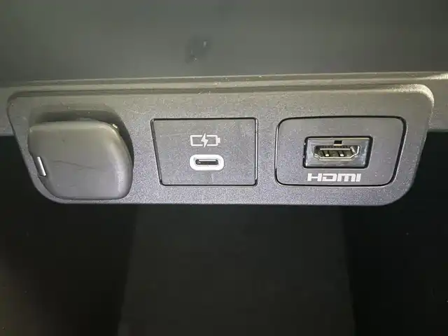 トヨタ アルファードハイブリット Z 愛知県 2024(令6)年 0.6万km プラチナホワイトパールマイカ 純正１４型DA　ムーンルーフ　HDMI　黒革　BSM　全方位カメラ　パーキングアシスト　追従クルコン　フルセグ　ETC２.0 ドラレコ　セーフティセンス　メモリーシート　パドルシフト　エアシート　禁煙　ステアリングヒーター　１５００W１００V充電　ワイヤレス充電　nanoe-X LEDオートライト　フォグランプ　純正フロアマット　USB　Bluetooth　コーナーセンサー　プッシュスタート　スマートキー　スペアタイヤ アドバンスドパーク