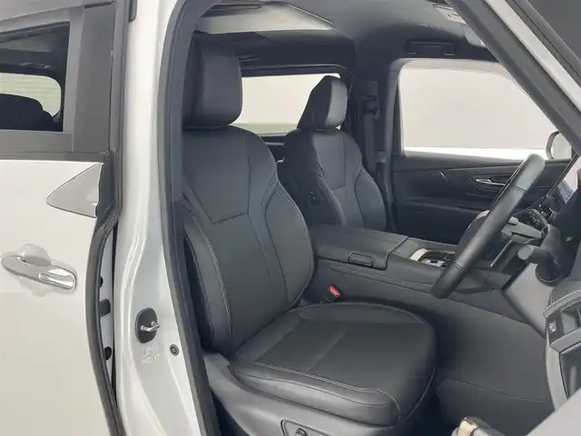 トヨタ アルファードハイブリット Z 愛知県 2024(令6)年 0.6万km プラチナホワイトパールマイカ 純正１４型DA　ムーンルーフ　HDMI　黒革　BSM　全方位カメラ　パーキングアシスト　追従クルコン　フルセグ　ETC２.0 ドラレコ　セーフティセンス　メモリーシート　パドルシフト　エアシート　禁煙　ステアリングヒーター　１５００W１００V充電　ワイヤレス充電　nanoe-X LEDオートライト　フォグランプ　純正フロアマット　USB　Bluetooth　コーナーセンサー　プッシュスタート　スマートキー　スペアタイヤ アドバンスドパーク