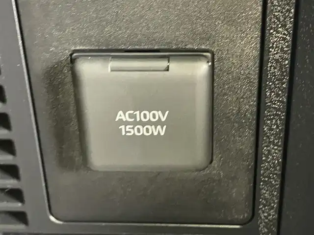 トヨタ アルファードハイブリット Z 愛知県 2024(令6)年 0.6万km プラチナホワイトパールマイカ 純正１４型DA　ムーンルーフ　HDMI　黒革　BSM　全方位カメラ　パーキングアシスト　追従クルコン　フルセグ　ETC２.0 ドラレコ　セーフティセンス　メモリーシート　パドルシフト　エアシート　禁煙　ステアリングヒーター　１５００W１００V充電　ワイヤレス充電　nanoe-X LEDオートライト　フォグランプ　純正フロアマット　USB　Bluetooth　コーナーセンサー　プッシュスタート　スマートキー　スペアタイヤ アドバンスドパーク