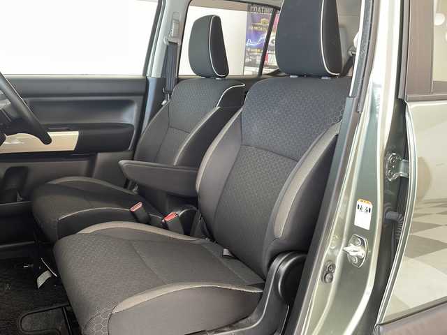 スズキ クロスビー HYBRID MZ 岐阜県 2023(令5)年 6.9万km タフカーキパールメタリック/ホワイト2トーン スズキシティブレーキサポート/レーンキープ/レーダークルーズコントロール/前席シートヒーター/アイドリングストップ/パドルシフト/コーナーセンサー/スマートキー/プッシュスタート/オートライト/LEDヘッドライト/オートマチックハイビーム/USBポート