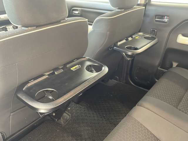 スズキ クロスビー HYBRID MZ 岐阜県 2023(令5)年 6.9万km タフカーキパールメタリック/ホワイト2トーン スズキシティブレーキサポート/レーンキープ/レーダークルーズコントロール/前席シートヒーター/アイドリングストップ/パドルシフト/コーナーセンサー/スマートキー/プッシュスタート/オートライト/LEDヘッドライト/オートマチックハイビーム/USBポート