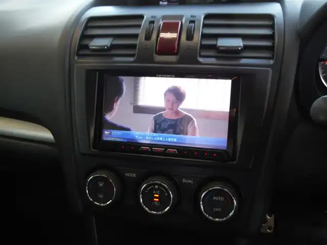 スバル インプレッサ ＸＶ 2．0i－L アイサイト 東京都 2012(平24)年 10.1万km ワイン ワンオーナー車/保証書あり/純正ナビ・TV・DVD/　BLUETOOTH・ETC/　バックカメラ/アイサイト/クルーズコントロール/パドルシフト/パワーコンセント/運転席Pシート/キセノンライト/スマートキー×2個