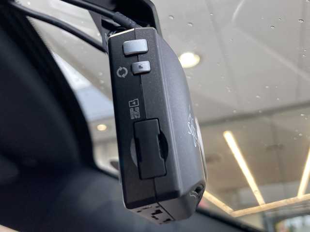 レクサス ＲＸ 450h Fスポーツ 東京都 2019(令1)年 2.5万km ホワイトノーヴァガラスフレーク TRDエアロ/サンルーフ/マークレビンソン/純正ナビ/フルセグテレビ/全方位カメラ/アダプティブクルーズコントロール/パワーバックドア/レザーシート/パワーシート/シートヒーター/エアーシート/ハンドルヒーター/HUD/前後コーナーセンサー/前後ドラレコ/オートホールドブレーキ/PCS/BSM/ローダウン(純正サス積載)/TWS21インチAW/AC100Vコンセント