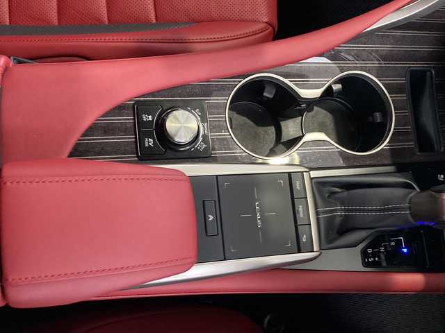 レクサス ＲＸ 450h Fスポーツ 東京都 2019(令1)年 2.5万km ホワイトノーヴァガラスフレーク TRDエアロ/サンルーフ/マークレビンソン/純正ナビ/フルセグテレビ/全方位カメラ/アダプティブクルーズコントロール/パワーバックドア/レザーシート/パワーシート/シートヒーター/エアーシート/ハンドルヒーター/HUD/前後コーナーセンサー/前後ドラレコ/オートホールドブレーキ/PCS/BSM/ローダウン(純正サス積載)/TWS21インチAW/AC100Vコンセント