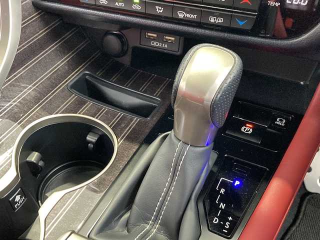 レクサス ＲＸ 450h Fスポーツ 東京都 2019(令1)年 2.5万km ホワイトノーヴァガラスフレーク TRDエアロ/サンルーフ/マークレビンソン/純正ナビ/フルセグテレビ/全方位カメラ/アダプティブクルーズコントロール/パワーバックドア/レザーシート/パワーシート/シートヒーター/エアーシート/ハンドルヒーター/HUD/前後コーナーセンサー/前後ドラレコ/オートホールドブレーキ/PCS/BSM/ローダウン(純正サス積載)/TWS21インチAW/AC100Vコンセント