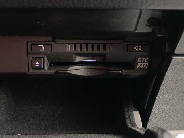 レクサス ＲＸ 450h Fスポーツ 東京都 2019(令1)年 2.5万km ホワイトノーヴァガラスフレーク TRDエアロ/サンルーフ/マークレビンソン/純正ナビ/フルセグテレビ/全方位カメラ/アダプティブクルーズコントロール/パワーバックドア/レザーシート/パワーシート/シートヒーター/エアーシート/ハンドルヒーター/HUD/前後コーナーセンサー/前後ドラレコ/オートホールドブレーキ/PCS/BSM/ローダウン(純正サス積載)/TWS21インチAW/AC100Vコンセント