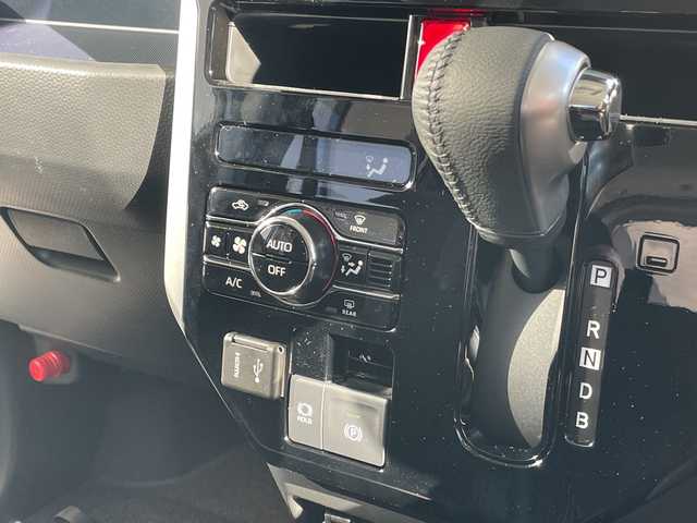 トヨタ ルーミー カスタムG－T 愛知県 2025(令7)年 0.1千km ブラックマイカメタリック/パールホワイト2トーン 登録済未使用車/純正9型ディスプレイオーディオ　ナビ機能なし/全方位カメラ/両側パワースライドドア/レーダークルーズコントロール/バックカメラ/コーナーセンサー/LEDヘッドライト/純正アルミホイール/オートマチックハイビーム/衝突軽減システム/フルセグ/Bluetooth/ステアリングスイッチ/スマートキー/プッシュスタート