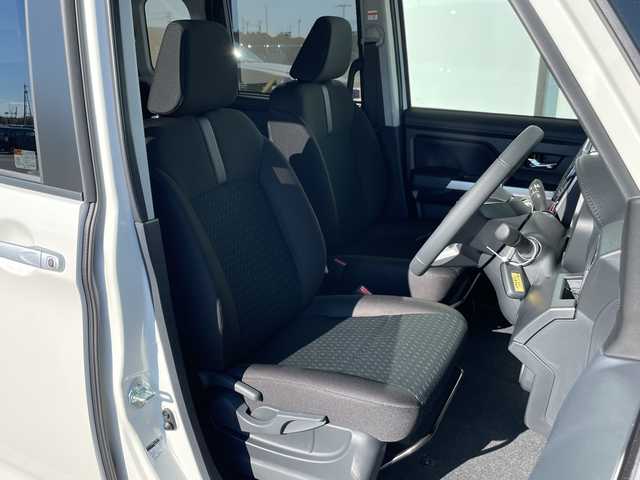 トヨタ ルーミー カスタムG－T 愛知県 2025(令7)年 0.1千km ブラックマイカメタリック/パールホワイト2トーン 登録済未使用車/純正9型ディスプレイオーディオ　ナビ機能なし/全方位カメラ/両側パワースライドドア/レーダークルーズコントロール/バックカメラ/コーナーセンサー/LEDヘッドライト/純正アルミホイール/オートマチックハイビーム/衝突軽減システム/フルセグ/Bluetooth/ステアリングスイッチ/スマートキー/プッシュスタート