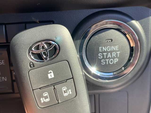 トヨタ ルーミー カスタムG－T 愛知県 2025(令7)年 0.1千km ブラックマイカメタリック/パールホワイト2トーン 登録済未使用車/純正9型ディスプレイオーディオ　ナビ機能なし/全方位カメラ/両側パワースライドドア/レーダークルーズコントロール/バックカメラ/コーナーセンサー/LEDヘッドライト/純正アルミホイール/オートマチックハイビーム/衝突軽減システム/フルセグ/Bluetooth/ステアリングスイッチ/スマートキー/プッシュスタート