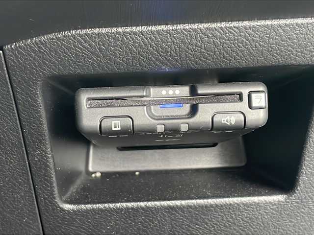 トヨタ ヴィッツ F 福島県 2013(平25)年 4.9万km ブラックマイカ 4WD 寒冷地仕様 純正ナビ フルセグTV Bluetooth CD再生 ETC 社外アルミホイール ワイパーデアイサー フォグランプ ドアバイザー フロアマット 電動格納ミラー リモコンキー