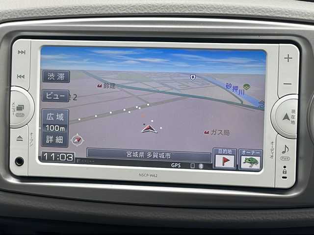 トヨタ ヴィッツ F 福島県 2013(平25)年 4.9万km ブラックマイカ 4WD 寒冷地仕様 純正ナビ フルセグTV Bluetooth CD再生 ETC 社外アルミホイール ワイパーデアイサー フォグランプ ドアバイザー フロアマット 電動格納ミラー リモコンキー