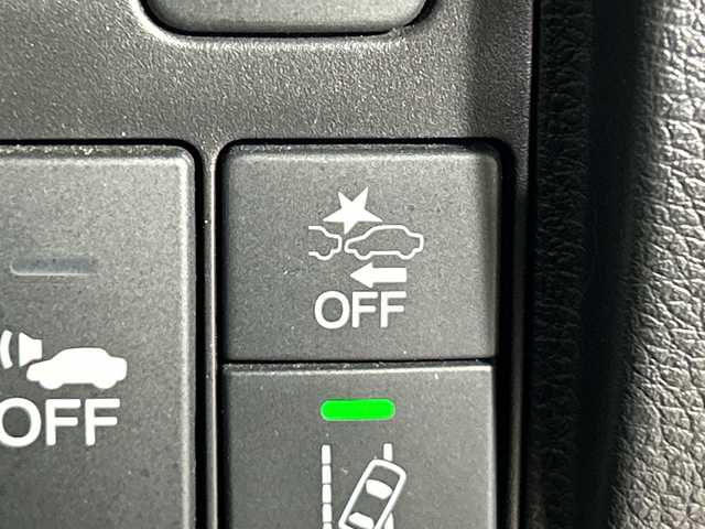 ホンダ ヴェゼル ハイブリッド RS ホンダセンシング 神奈川県 2016(平28)年 5.1万km プレミアムクリスタルレッドM ホンダセンシング/社外8型フローティングナビ【MDV-S810F】/・BT/フルセグTV/CD/DVD/USB/HDMI/SD/バックカメラ/ハーフレザーシート/シートヒーター(D/N)/電動サイドブレーキ/ブレーキホールド/スポーツモード/ビルトインETC/前後ドライブレコーダー/革巻きステアリング/ステアリングスイッチ/パドルシフト/Autoライト/ECON/フロントデアイサー/自動防眩ミラー/スマートキー/プッシュスタートボタン/LEDヘッドライト/フォグランプ/シートリフター/電動格納ミラー/ウィンカーミラー/純正フロアマット/純正18インチアルミホイール/純正ドアバイザー