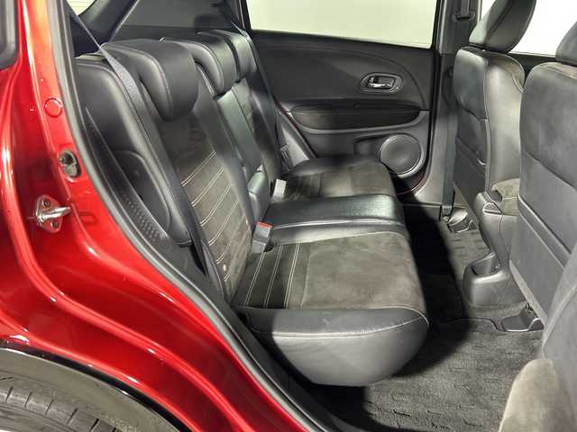 ホンダ ヴェゼル ハイブリッド RS ホンダセンシング 神奈川県 2016(平28)年 5.1万km プレミアムクリスタルレッドM ホンダセンシング/社外8型フローティングナビ【MDV-S810F】/・BT/フルセグTV/CD/DVD/USB/HDMI/SD/バックカメラ/ハーフレザーシート/シートヒーター(D/N)/電動サイドブレーキ/ブレーキホールド/スポーツモード/ビルトインETC/前後ドライブレコーダー/革巻きステアリング/ステアリングスイッチ/パドルシフト/Autoライト/ECON/フロントデアイサー/自動防眩ミラー/スマートキー/プッシュスタートボタン/LEDヘッドライト/フォグランプ/シートリフター/電動格納ミラー/ウィンカーミラー/純正フロアマット/純正18インチアルミホイール/純正ドアバイザー