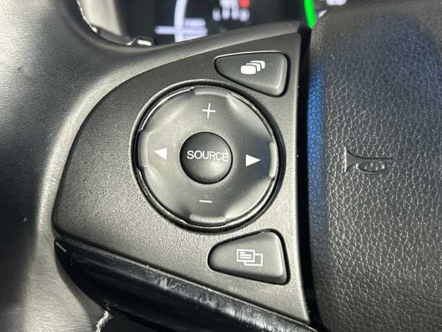 ホンダ ヴェゼル ハイブリッド RS ホンダセンシング 神奈川県 2016(平28)年 5.1万km プレミアムクリスタルレッドM ホンダセンシング/社外8型フローティングナビ【MDV-S810F】/・BT/フルセグTV/CD/DVD/USB/HDMI/SD/バックカメラ/ハーフレザーシート/シートヒーター(D/N)/電動サイドブレーキ/ブレーキホールド/スポーツモード/ビルトインETC/前後ドライブレコーダー/革巻きステアリング/ステアリングスイッチ/パドルシフト/Autoライト/ECON/フロントデアイサー/自動防眩ミラー/スマートキー/プッシュスタートボタン/LEDヘッドライト/フォグランプ/シートリフター/電動格納ミラー/ウィンカーミラー/純正フロアマット/純正18インチアルミホイール/純正ドアバイザー