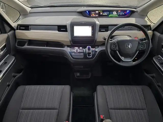 ホンダ フリード ハイブリット G ホンダセンシング 兵庫県 2016(平28)年 7.8万km ルナシルバーM hosi純正メモリナビ/両側パワースライドドア/バックカメラ/追従有クルーズコントロール/オートライト/フルセグTV/Bluetooth接続/ETC/LEDヘッドライト/純正ドアバイザー/純正フロアマット/CD/DVD/純正ミュージックサーバー/スイッチスタート