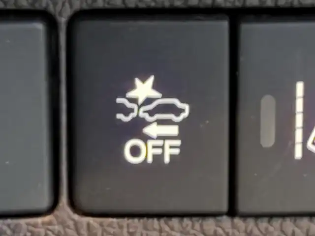 ホンダ フリード ハイブリット G ホンダセンシング 兵庫県 2016(平28)年 7.8万km ルナシルバーM hosi純正メモリナビ/両側パワースライドドア/バックカメラ/追従有クルーズコントロール/オートライト/フルセグTV/Bluetooth接続/ETC/LEDヘッドライト/純正ドアバイザー/純正フロアマット/CD/DVD/純正ミュージックサーバー/スイッチスタート