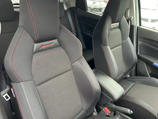 スズキ スイフト スポーツ ZC33S ファイナルED 長崎県 2025(令7)年 0.3万km プレミアムシルバーメタリック/ブラック2トーンルーフ ワンオーナー/純正SDナビ/・AM/FM/CD/DVD/BT/フルセグTV/全方位カメラ/ステアリングスイッチ/コーナーセンサー/LDA/BSM/衝突軽減ブレーキ/追従クルーズコントロール/D席シートヒーター/オートライト/電動格納ウィンカーミラー/前後ドライブレコーダー/フロアマット/ＥＴＣ/保証書/取扱説明書/スペアキー