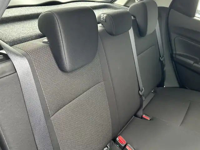 スズキ スイフト スポーツ ZC33S ファイナルED 長崎県 2025(令7)年 0.3万km プレミアムシルバーメタリック/ブラック2トーンルーフ ワンオーナー/純正SDナビ/・AM/FM/CD/DVD/BT/フルセグTV/全方位カメラ/ステアリングスイッチ/コーナーセンサー/LDA/BSM/衝突軽減ブレーキ/追従クルーズコントロール/D席シートヒーター/オートライト/電動格納ウィンカーミラー/前後ドライブレコーダー/フロアマット/ＥＴＣ/保証書/取扱説明書/スペアキー