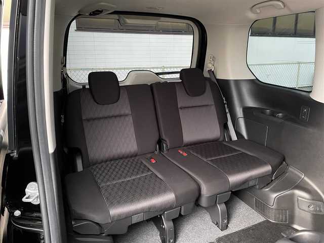 日産 セレナ ハイウェイスター V 群馬県 2021(令3)年 1.2万km ダイヤモンドブラック 衝突被害軽減システム/フロントエアロ/プロパイロット/純正ナビ/　　フルセグTV BT CD AM FM/全周囲カメラ/両側パワースライドドア/純正フロアマット/純正AW/LEDオートライト/ステアリングリモコン/デジタルインナーミラー/ドライブレコーダー前方/電子パーキング