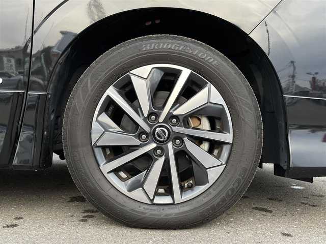 日産 セレナ ハイウェイスター V 群馬県 2021(令3)年 1.2万km ダイヤモンドブラック 衝突被害軽減システム/フロントエアロ/プロパイロット/純正ナビ/　　フルセグTV BT CD AM FM/全周囲カメラ/両側パワースライドドア/純正フロアマット/純正AW/LEDオートライト/ステアリングリモコン/デジタルインナーミラー/ドライブレコーダー前方/電子パーキング