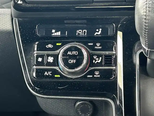 ダイハツ タント カスタム RS 島根県 2021(令3)年 3.9万km ファイアークォーツレッドM 純正メモリーナビ/ワンセグTV/DVD再生/Bluetoothオーディオ/バックカメラ /ビルトインETC /両側パワースライドドア/ハーフレザーシート/前席シートヒーター/衝突軽減ブレーキ/クルーズコントロール/スマートキー/プッシュスタート/純正LEDヘッドライト /純正15インチアルミホイール