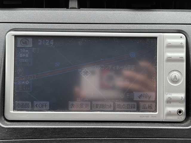トヨタ プリウス S 山口県 2011(平23)年 6.2万km ホワイトパールクリスタルシャイン 株)IDOMが運営する【じしゃロン宇部店】の自社ローン専用車両になります。こちらは現金またはオートローンご利用時の価格です。自社ローンご希望の方は別途その旨お申付け下さい/純正ナビ（ＮＳＤＮ－Ｗ６０）　/ワンセグＴＶ　/バックカメラ　/ＤＶＤ／ＣＤ　/ＥＴＣ　/社外アルミホイール　/純正フロアマット　/ドライブレコーダー　/ハロゲンヘッドライト　/カーテンエアバッグ有　/スペアキー有