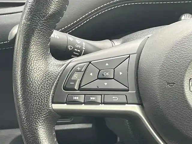 日産 セレナ ハイウェイスター 埼玉県 2017(平29)年 14.6万km ブリリアントホワイトパール 純正メモリナビ(MM516D-L)/(CD/DVD/フルセグ/Bluetooth)/フリップダウンモニター/アラウンドビューモニター/エマージェンシーブレーキ/車線逸脱防止機能/両側パワースライドドア/クルーズコントロール/スマートキー/プッシュスタート/ＥＴＣ/ＬＥＤ/純正16インチアルミホイール