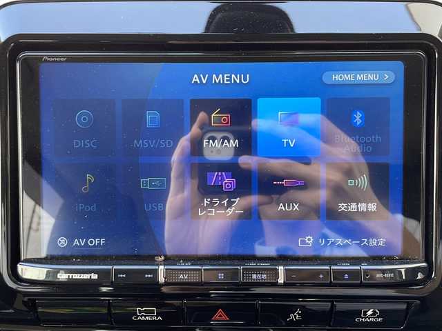 日産 セレナ e－パワー ハイウェイスター V 岐阜県 2023(令5)年 2.2万km ダイヤモンドブラック /CARROZZERIA9インチナビ/（BT/フルセグTV/DVD/FM/AM）//ETC//両側パワースライドドア//前後ドライブルコーダー//ステアリングヒーター//プロパイロット/(インテリジェントクルーズコントロール)/(ハンドル支援)//シートヒーター//スペアキー×1//エンジンスターター//プッシュスタート//取説//保証書