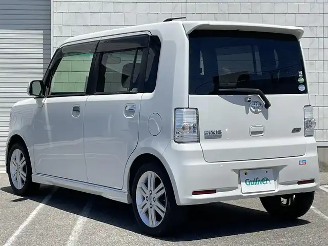 トヨタ ピクシススペース カスタム RS 新潟県 2015(平27)年 3.6万km パールホワイトⅢ 純正ナビ/(AM/FM/CD/BT)/バックカメラ/アイドリングストップ/革巻きステアリング/HIDヘッドライト/フォグランプ/電格ミラー/ドアバイザー/スマートキー